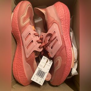 Adidas Ultraboost Runner, BNIB, never worn